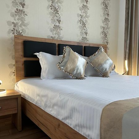 Luxury & Cosy - Infinit Apartments Bukarest Kültér fotó