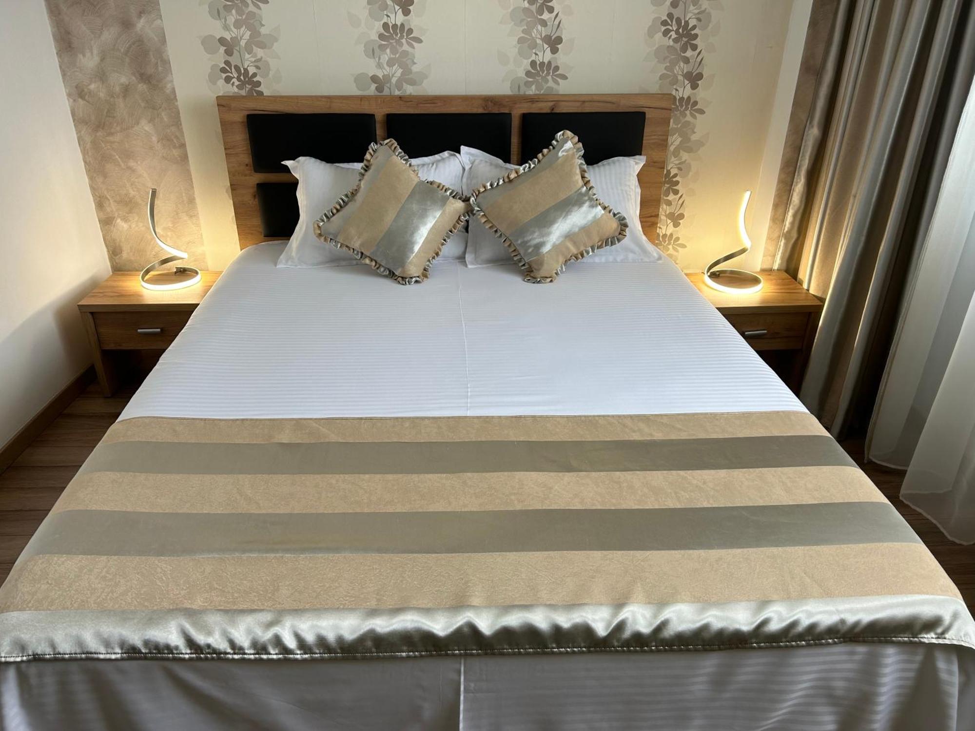 Luxury & Cosy - Infinit Apartments Bukarest Kültér fotó